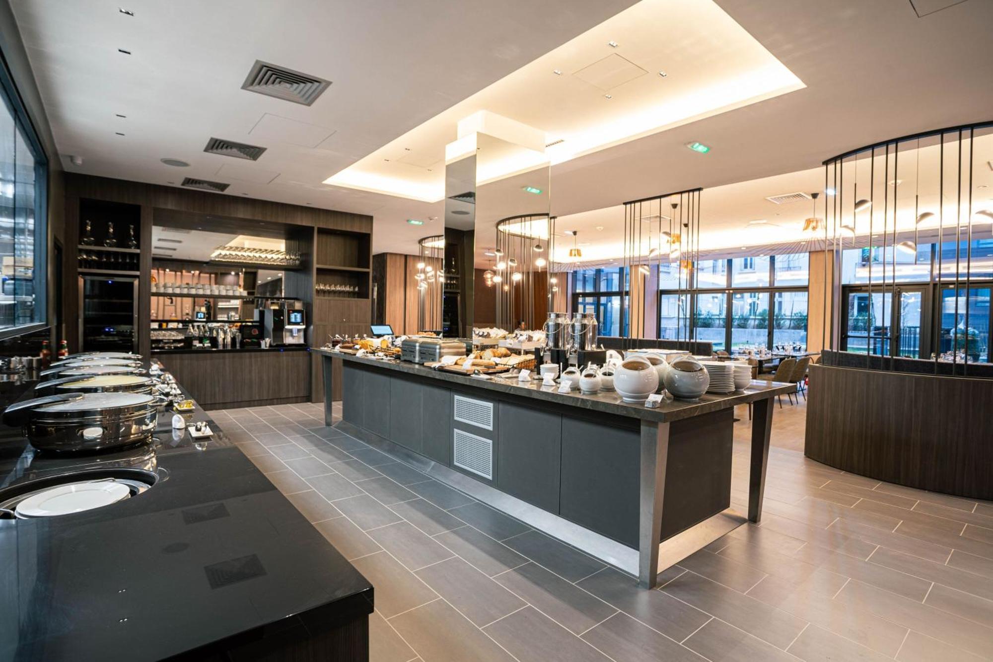 Courtyard By Marriott Paris Porte De Versailles Issy-les-Moulineaux Exteriör bild