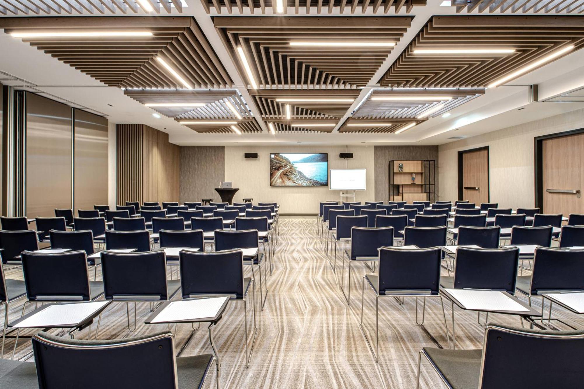 Courtyard By Marriott Paris Porte De Versailles Issy-les-Moulineaux Exteriör bild