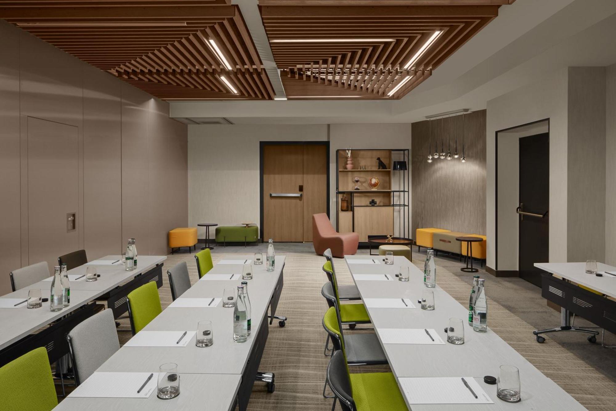 Courtyard By Marriott Paris Porte De Versailles Issy-les-Moulineaux Exteriör bild