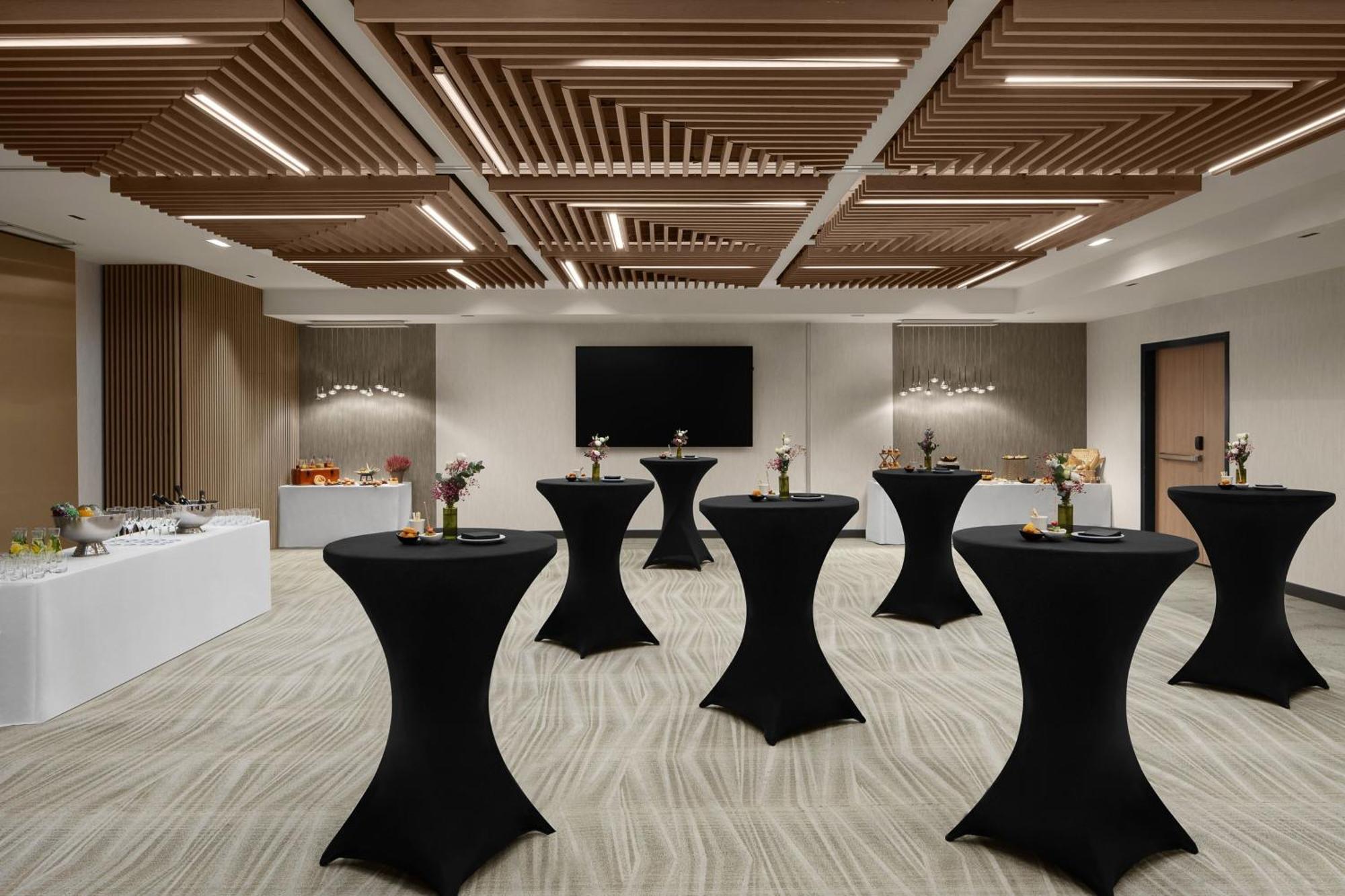 Courtyard By Marriott Paris Porte De Versailles Issy-les-Moulineaux Exteriör bild