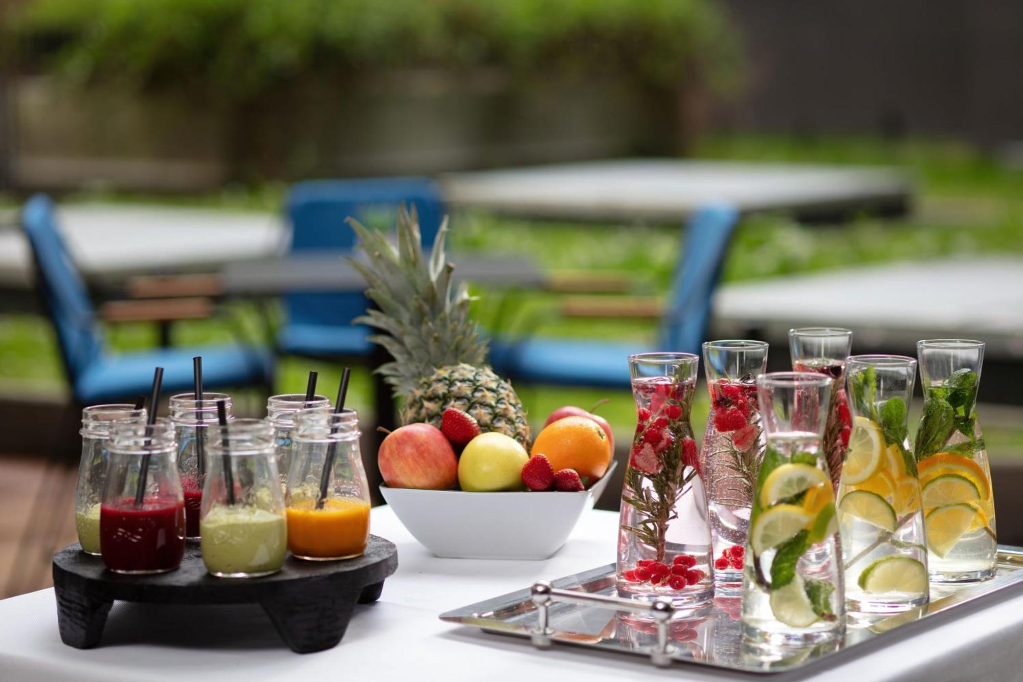 Courtyard By Marriott Paris Porte De Versailles Issy-les-Moulineaux Exteriör bild