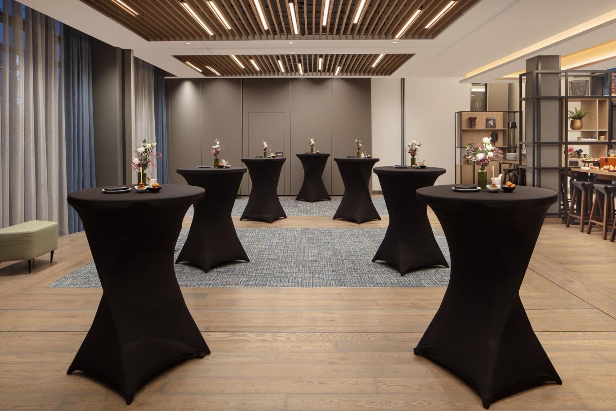 Courtyard By Marriott Paris Porte De Versailles Issy-les-Moulineaux Exteriör bild