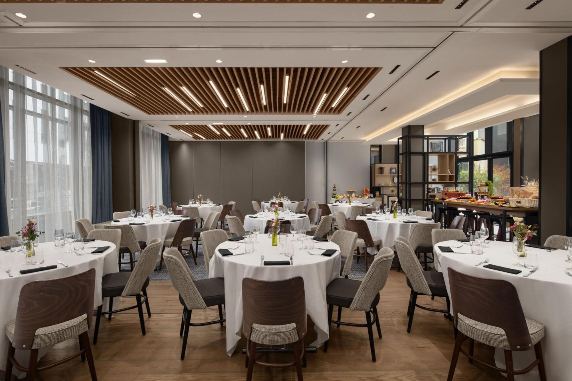 Courtyard By Marriott Paris Porte De Versailles Issy-les-Moulineaux Exteriör bild