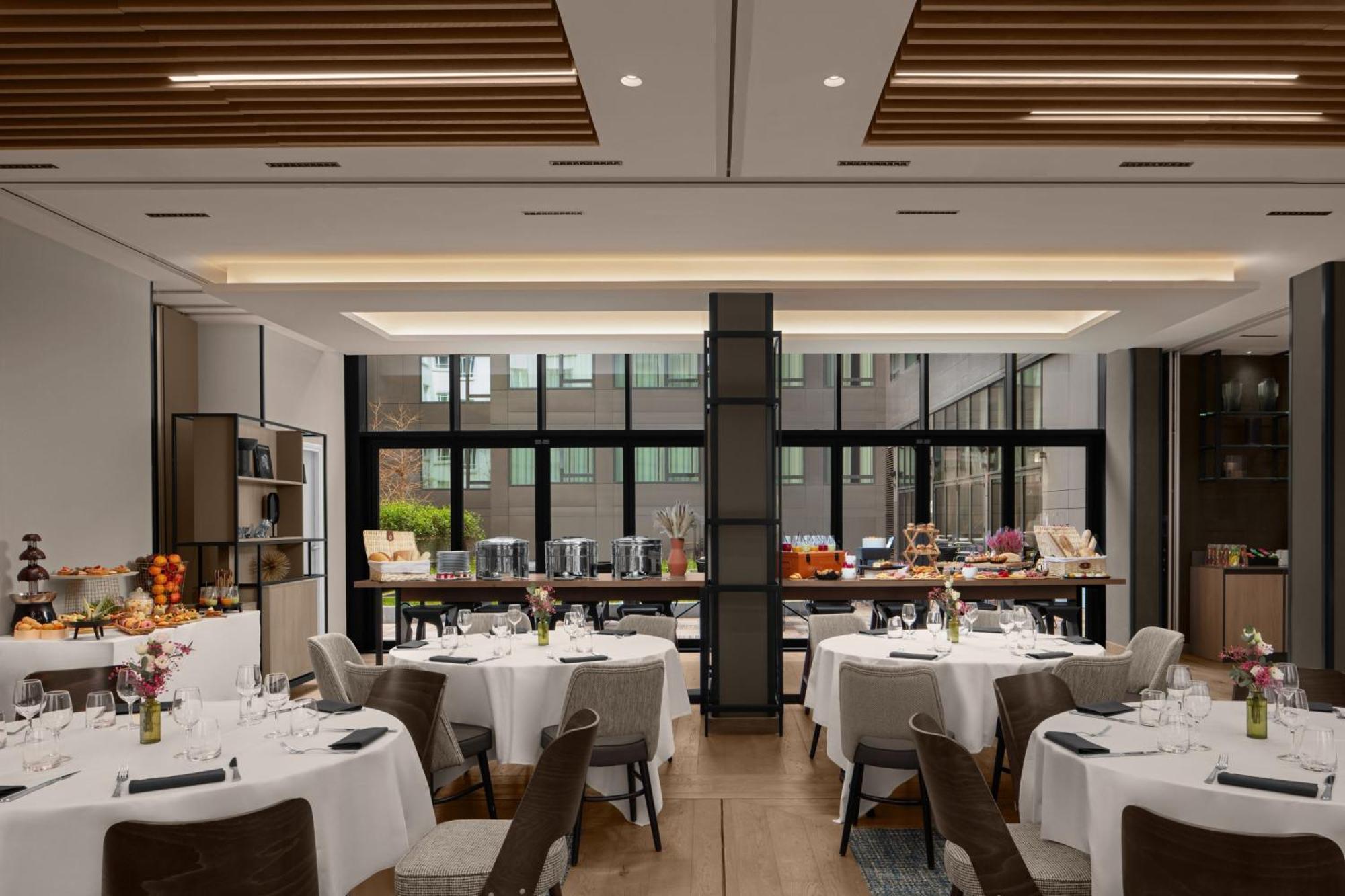 Courtyard By Marriott Paris Porte De Versailles Issy-les-Moulineaux Exteriör bild