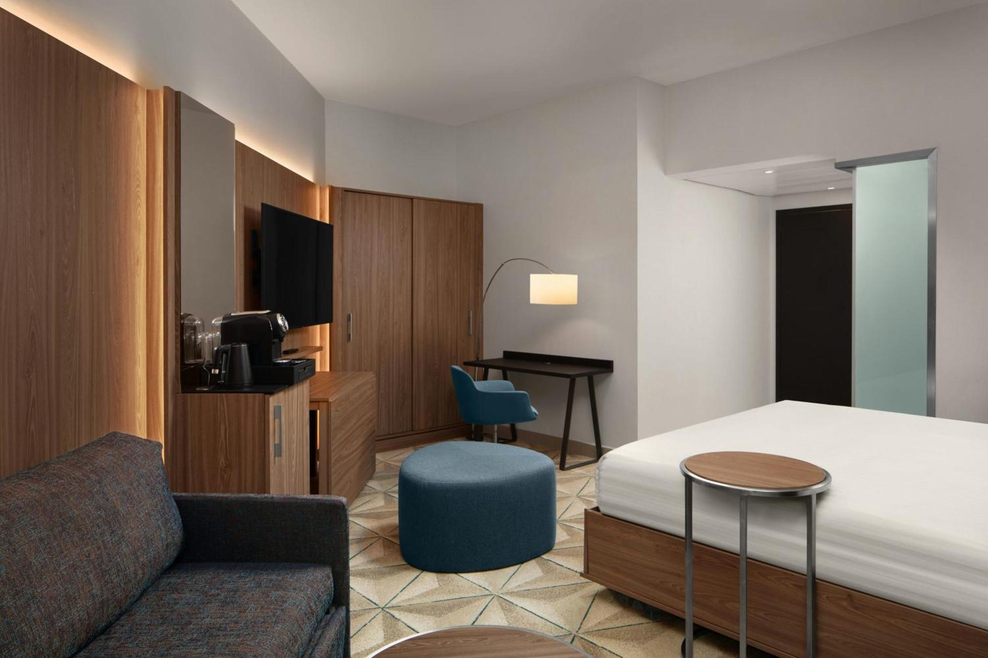 Courtyard By Marriott Paris Porte De Versailles Issy-les-Moulineaux Exteriör bild
